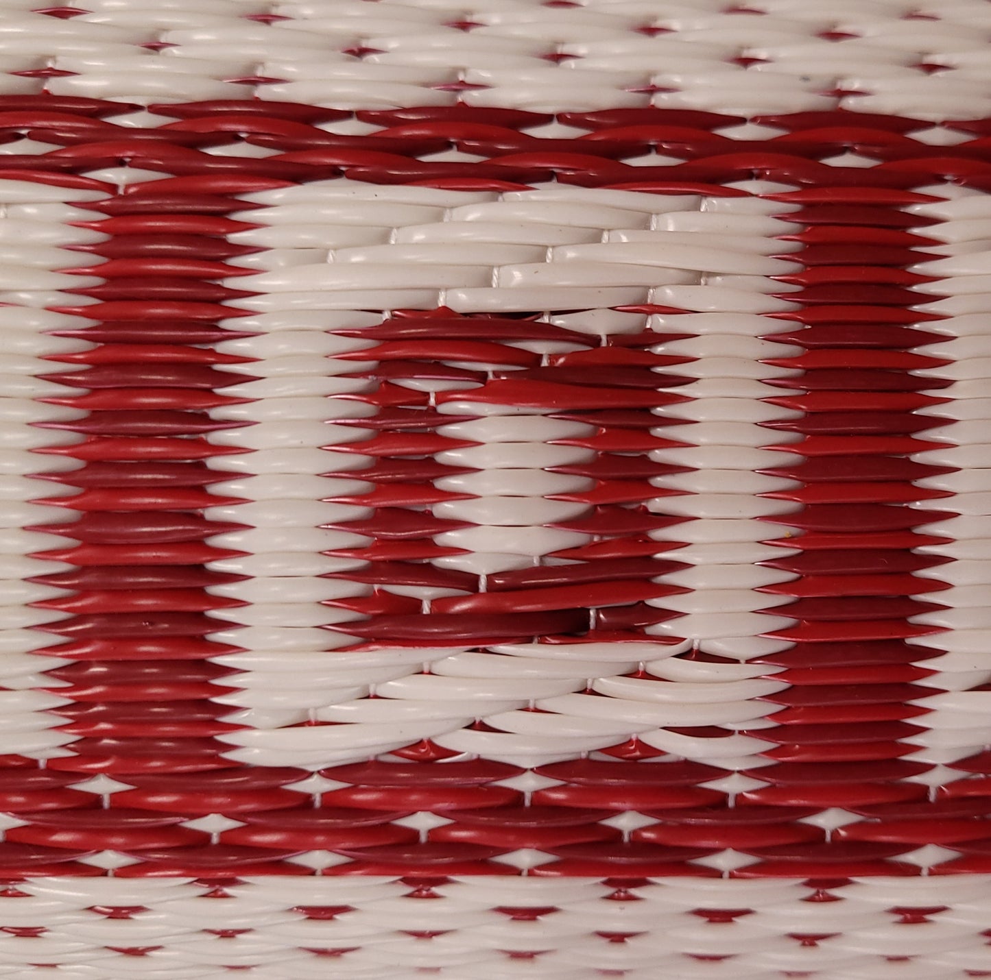 Border Red & White Outdoor Mat