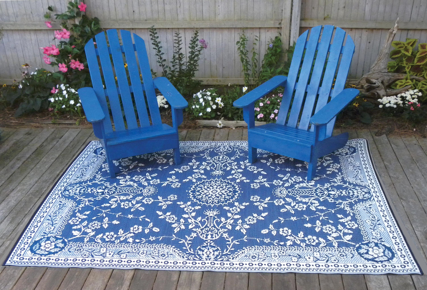 Garland Blue & White Outdoor Mat