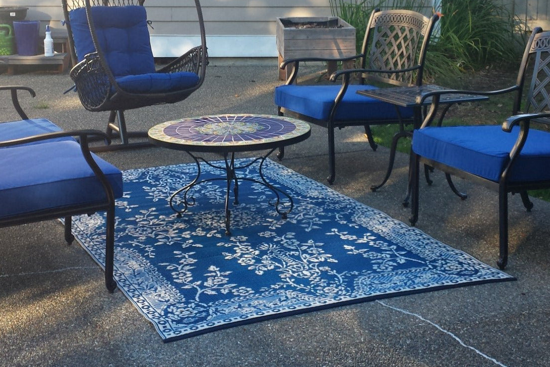 Garland Blue & White Outdoor Mat