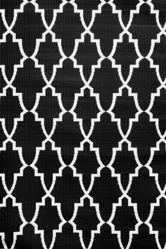 Casa Blanca Black & White