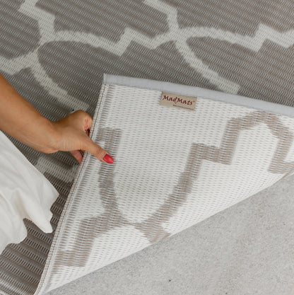 Casa Blanca Sand & White