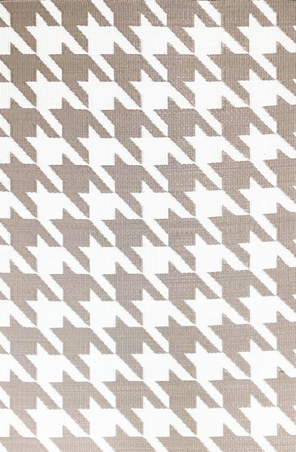 Houndstooth Sand & White