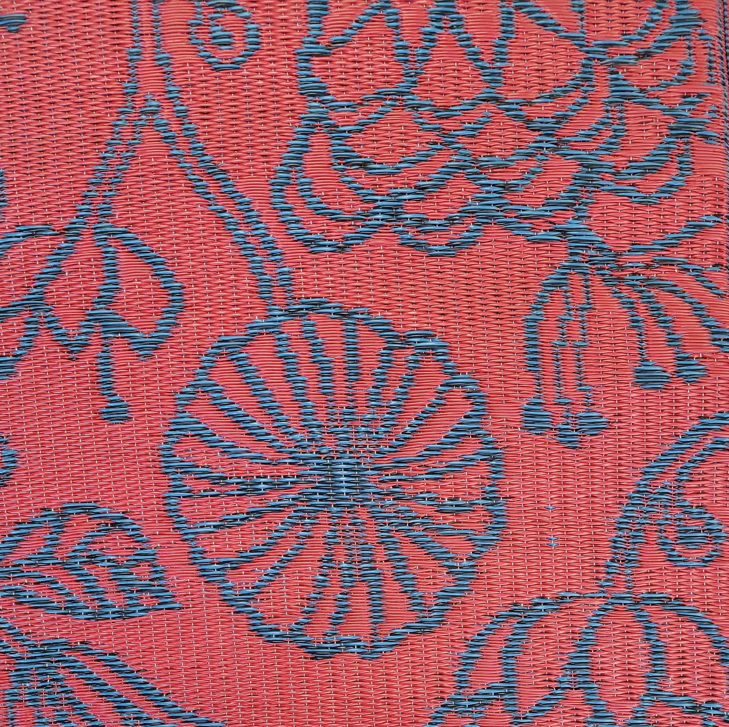 Line Flower Red & Indigo Outdoor Mat